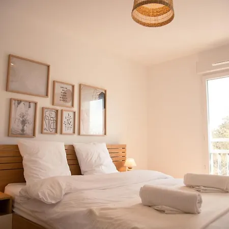 Domaine De Milha 아파트