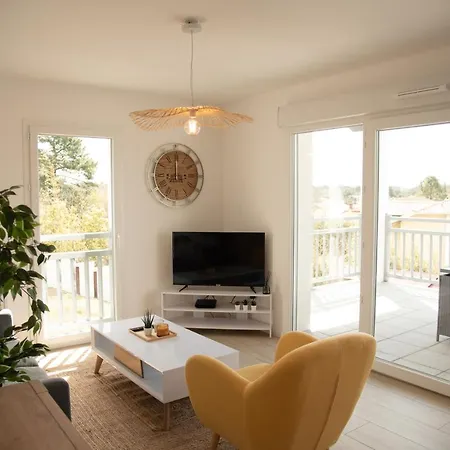 Appartement Domaine De Milha *